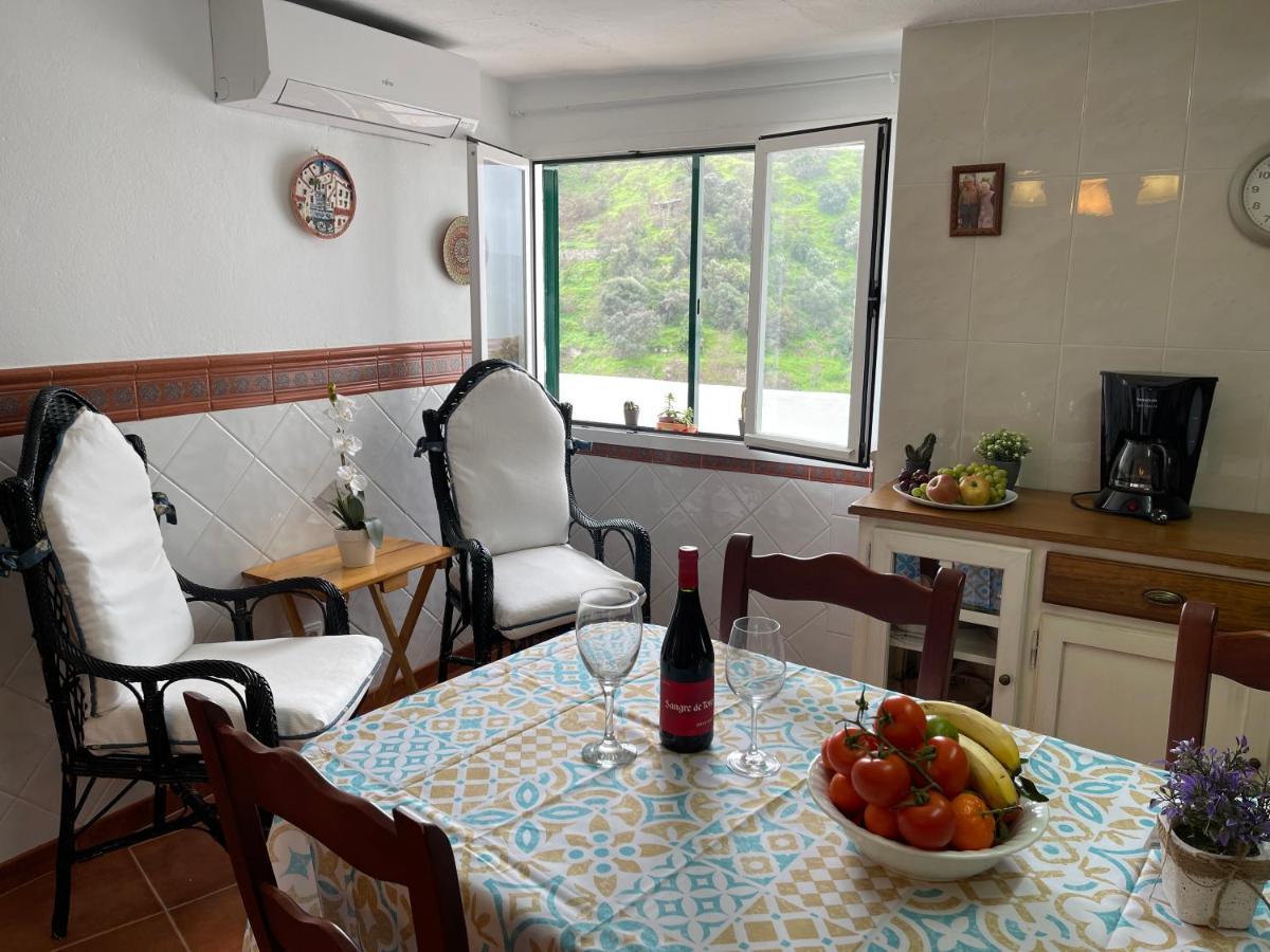 Casa Rural Manantial De Las Jaras Istán Eksteriør billede